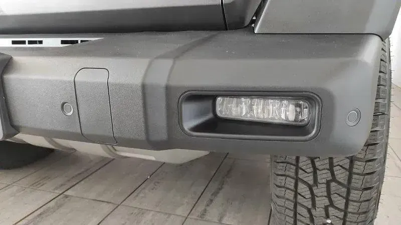 Nuova EMC 212 217 CV (159 kW) 2026 Grigio SUV