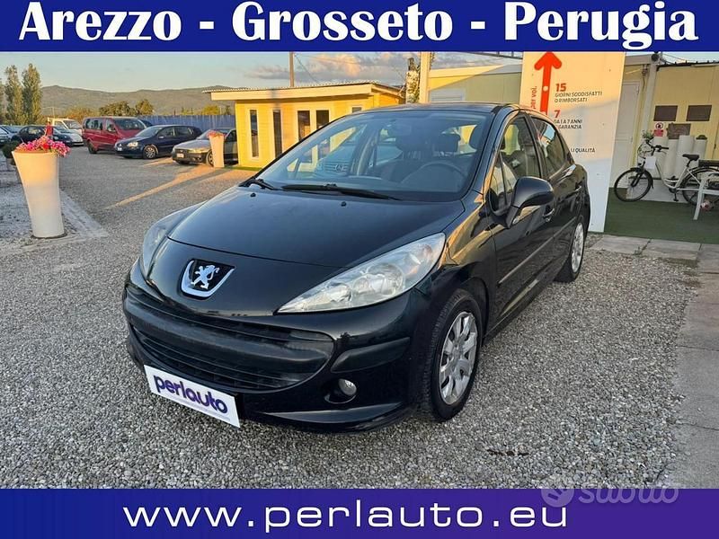 Nero Usata 2008 Peugeot 207 Tre volumi | 3500 € (Cara) - Immagine 1/4