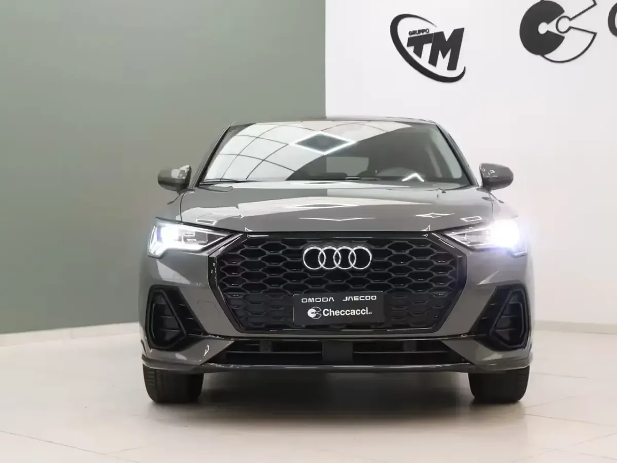 Usata Audi Q3 Sportback Premium 150 CV (110 kW) 2021 Grigio SUV