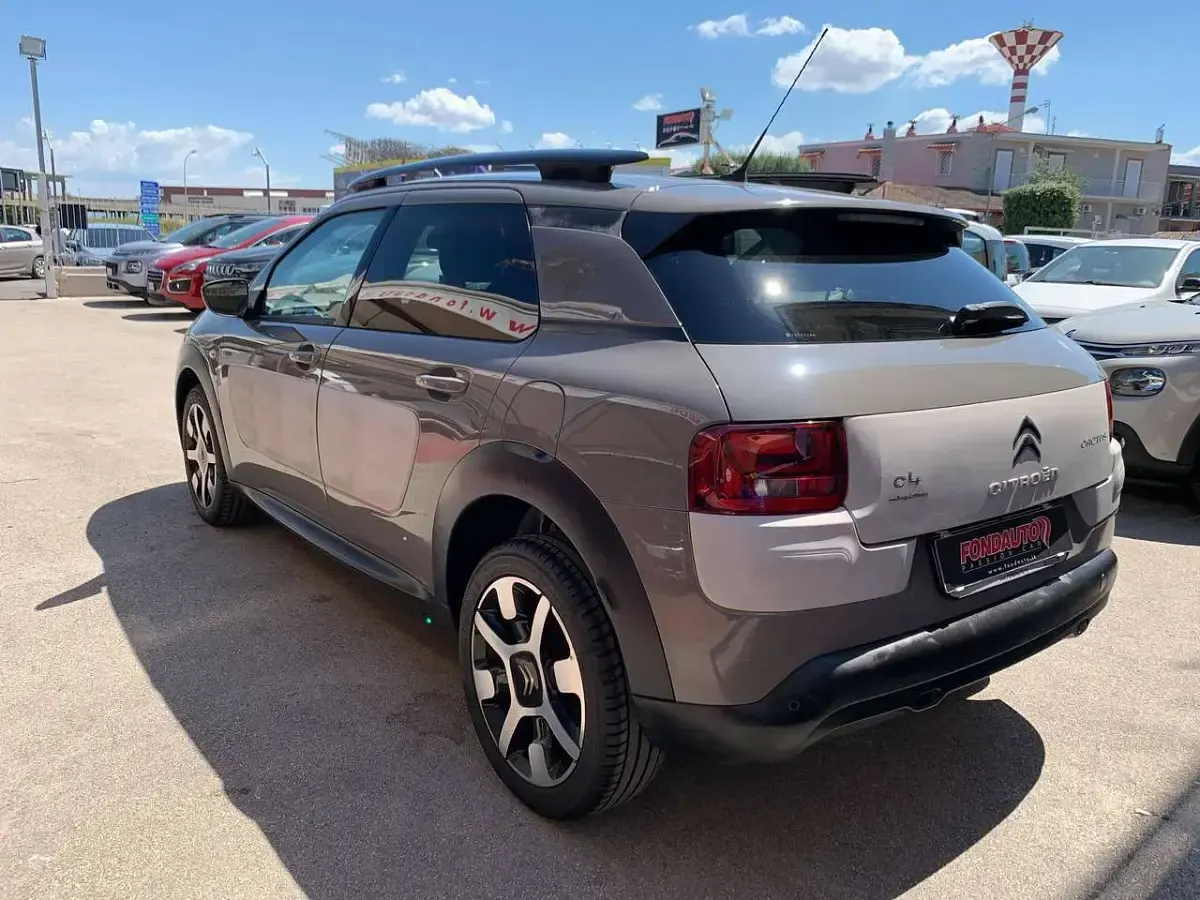 Usata Citroën C4 Shine 99 CV (72 kW) 2016 Marrone SUV