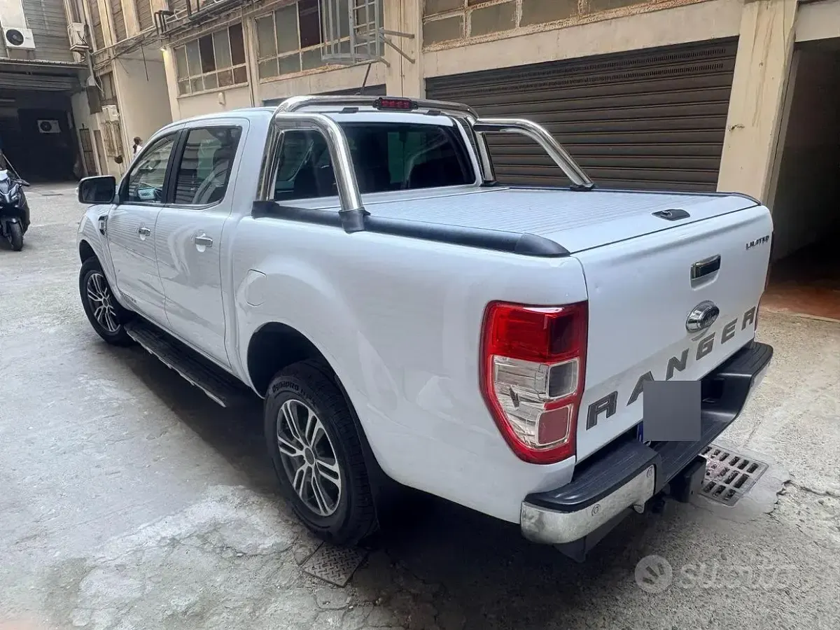 Usata Ford Ranger Limited 170 CV (125 kW) 2022 Bianco Pick-up