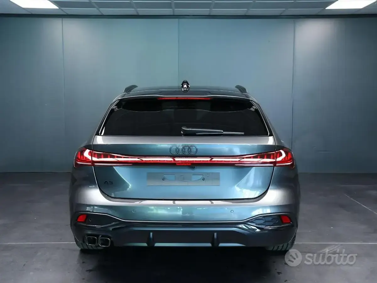 Nuova Audi A5 S-Line 204 CV (150 kW) 2025 Grigio Station wagon