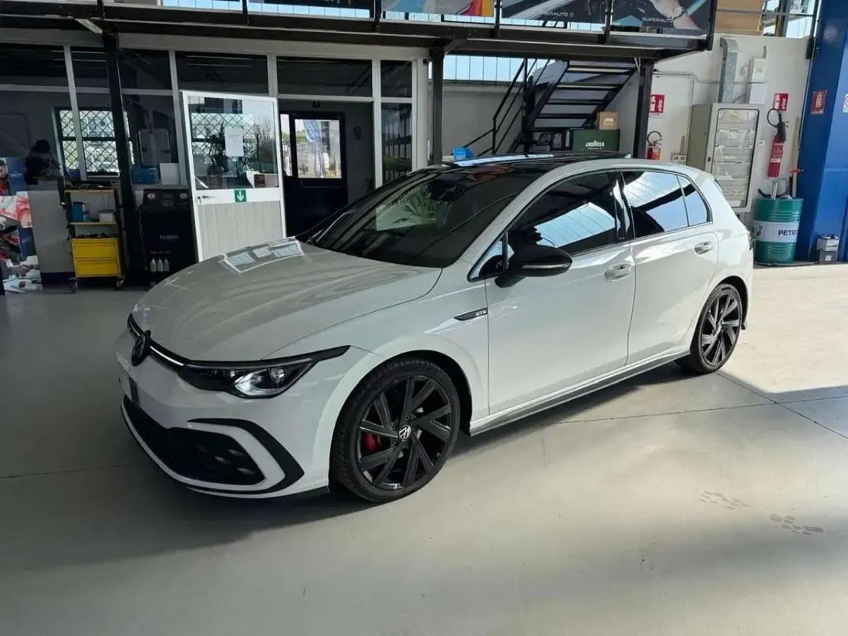 Usata VW Golf VIII GTD 200 CV (147 kW) 2023 Bianco Berlina