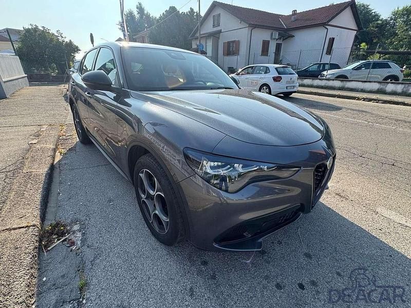 Usata Alfa Romeo Stelvio Super 209 CV (153 kW) 2023 Grigio SUV