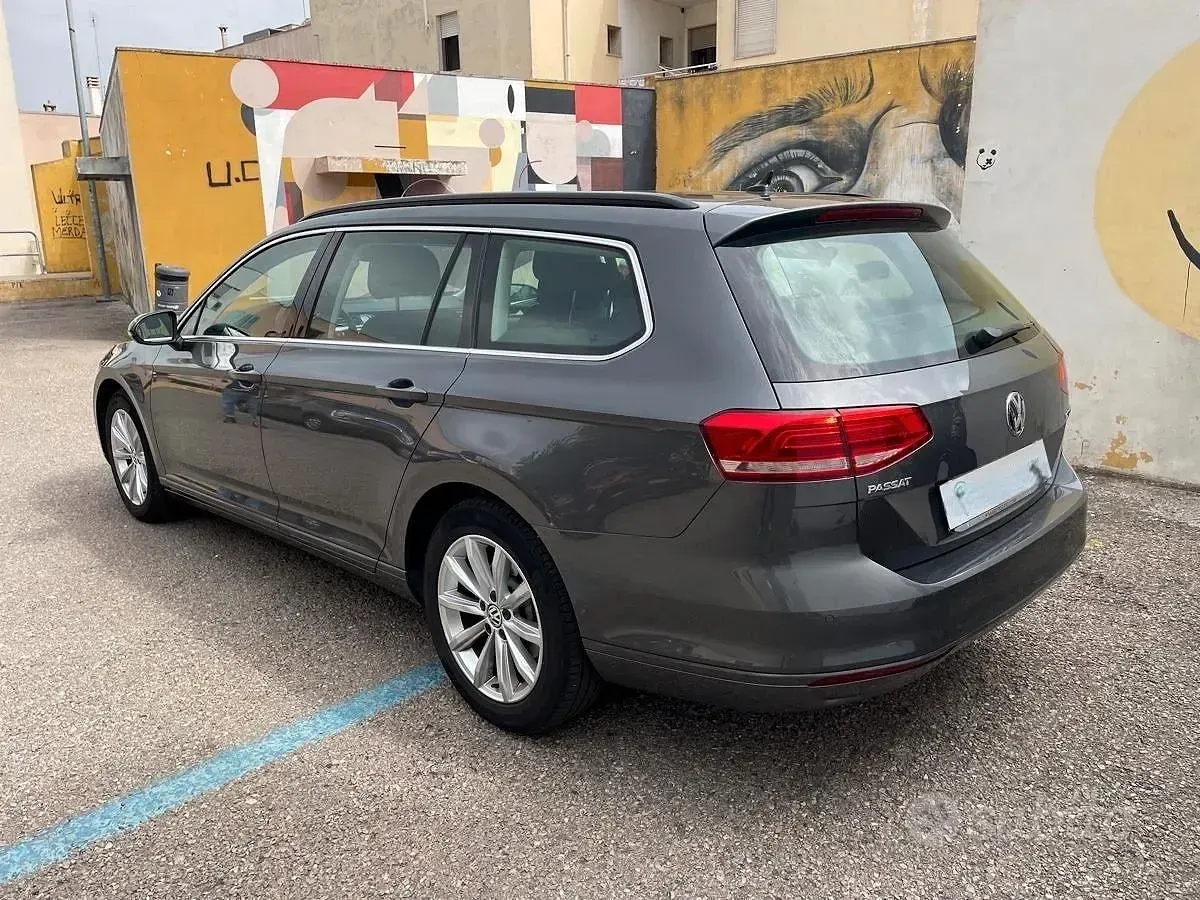 Usata VW Passat 120 CV (88 kW) 2017 Grigio Station wagon