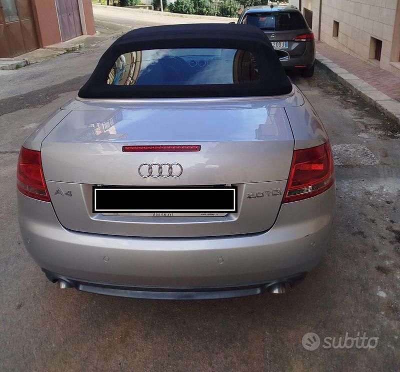 Usata Audi A4 Cabriolet S-Line 140 CV (102 kW) 2009 Grigio Cabrio