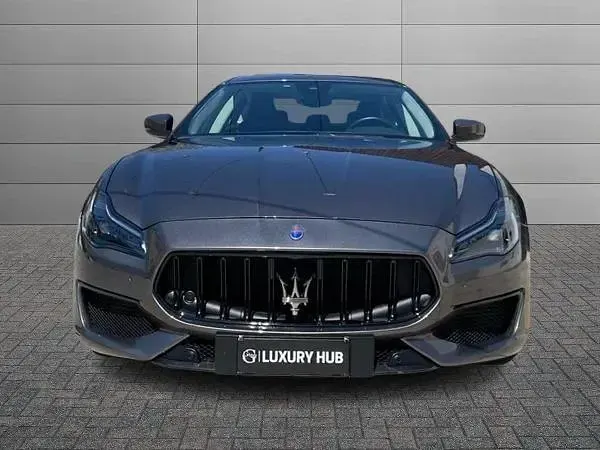 Usata Maserati Quattroporte 581 CV (427 kW) 2021 Grigio daytona Berlina