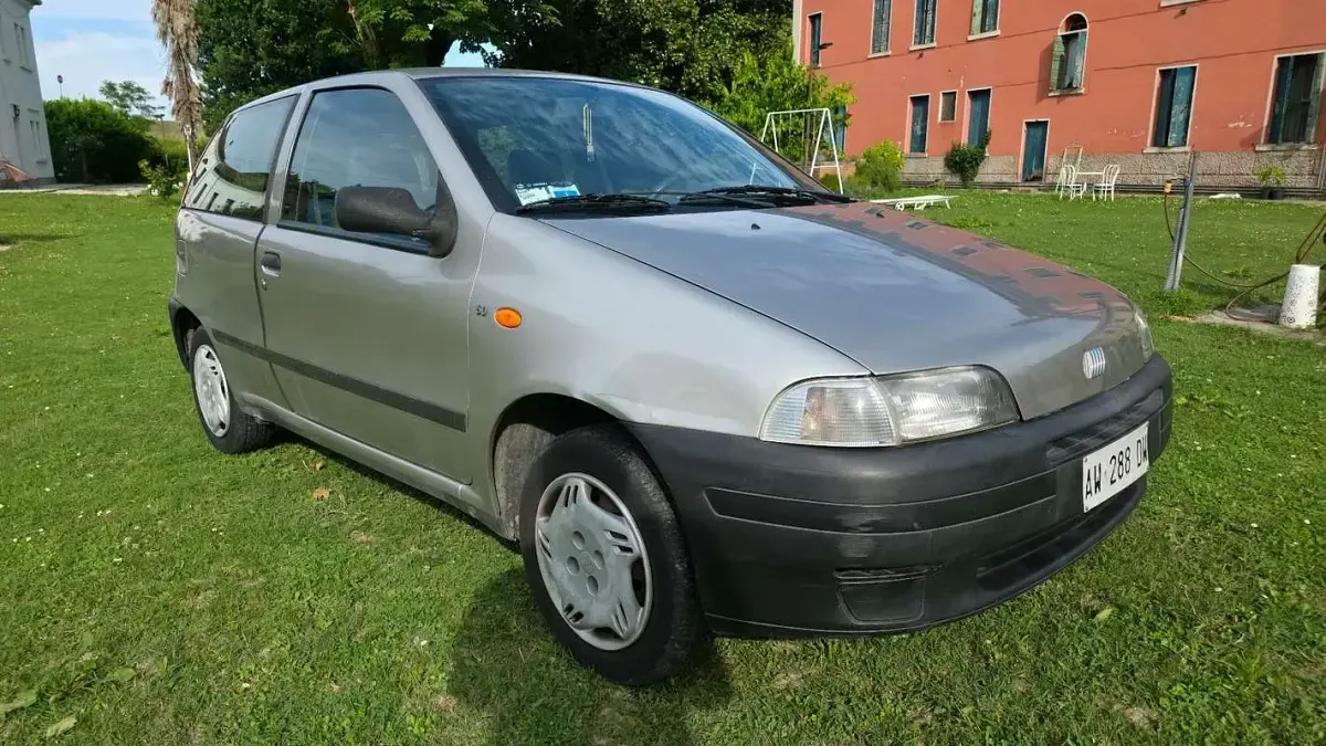 Usata Fiat Punto S 60 CV (44 kW) 1998 Berlina