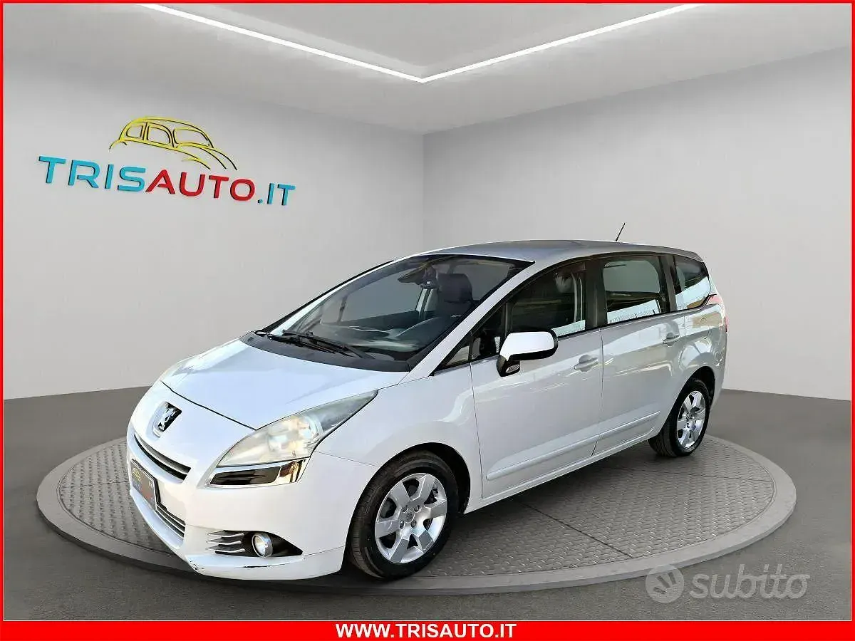 Usata Peugeot 5008 Business-Line 112 CV (82 kW) 2011 Bianco Monovolume