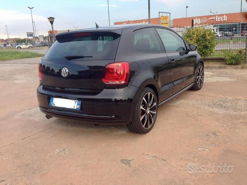 Usata VW Polo 90 CV (66 kW) 2011 Nero Utilitaria