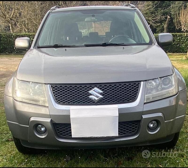 Usata Suzuki Grand Vitara 129 CV (94 kW) 2006 Grigio SUV