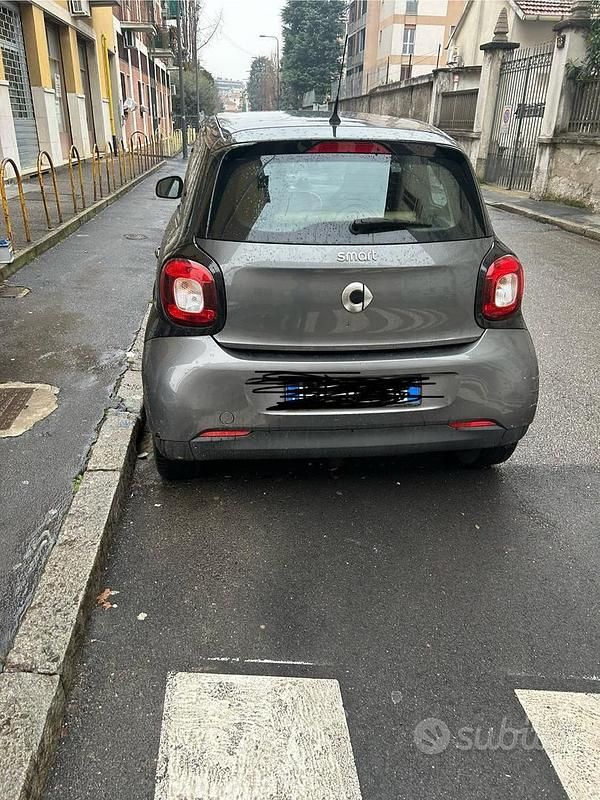 Usata Smart ForFour 2016 Grigio Utilitaria