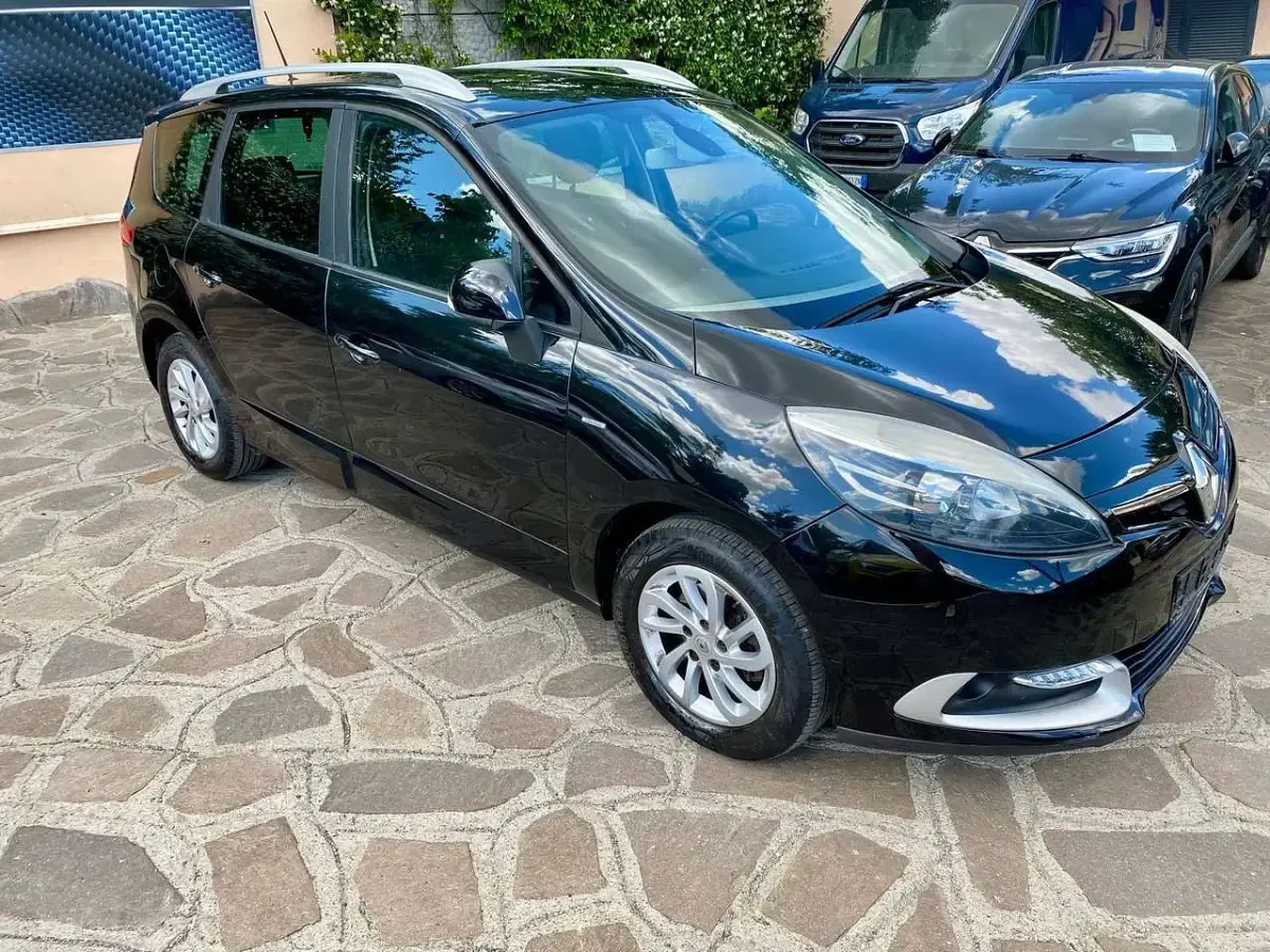 Usata Renault Scenic E-Tech LIMITED 116 CV (85 kW) 2014 Nero Monovolume