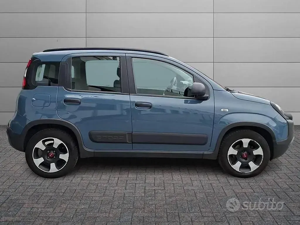 Usata Fiat Panda Cross Cross 70 CV (51 kW) 2021 Blu/azzurro Utilitaria