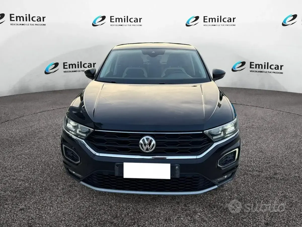 Usata VW T-Roc Advance 116 CV (85 kW) 2019 Nero SUV