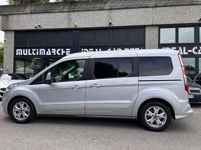 Usata Ford Tourneo Connect Titanium 120 CV (88 kW) 2017 Argento Monovolume