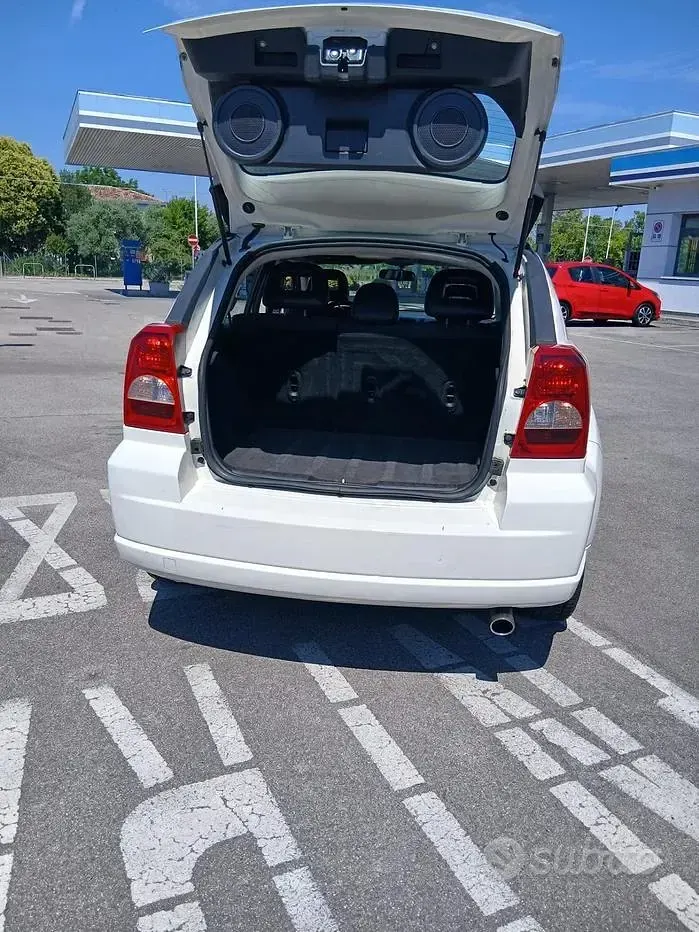 Usata Dodge Caliber SXT 140 CV (102 kW) 2008 Bianco Utilitaria