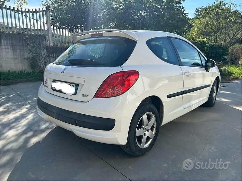 Usata Peugeot 207 2006 Bianco Berlina