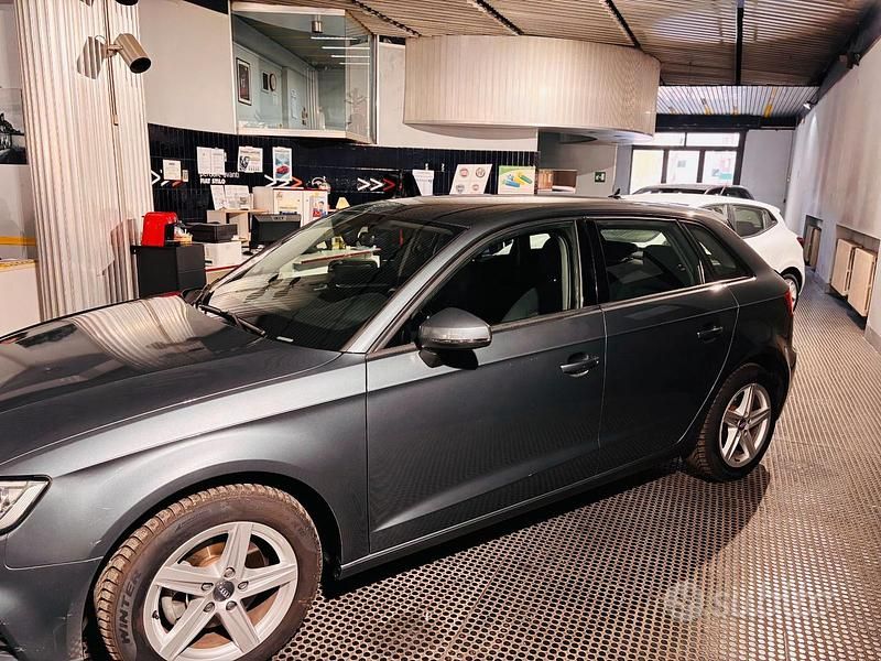Usata Audi A3 Business 2018 Grigio Berlina