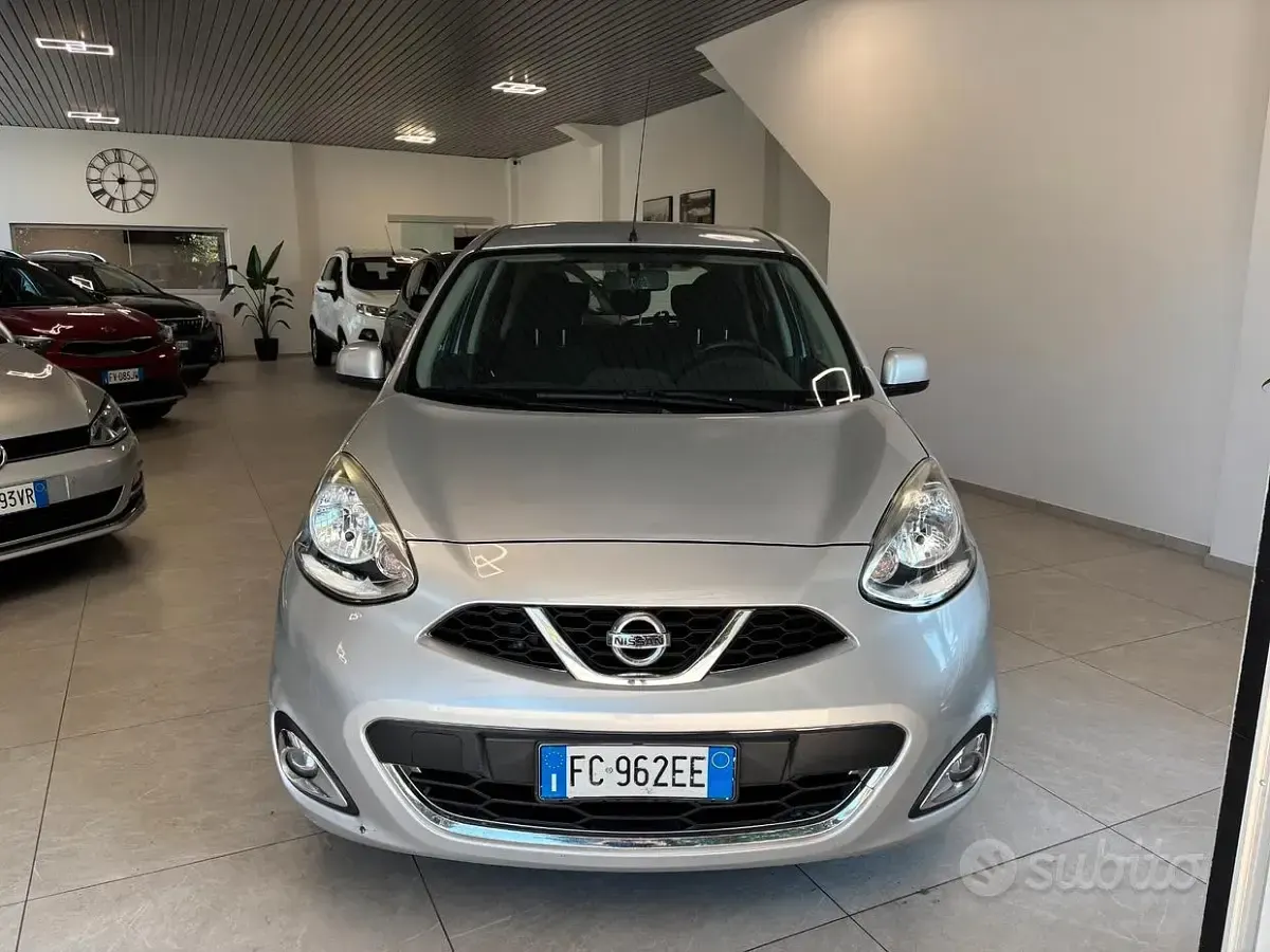 Usata Nissan Micra Tekna 80 CV (58 kW) 2016 Grigio Utilitaria