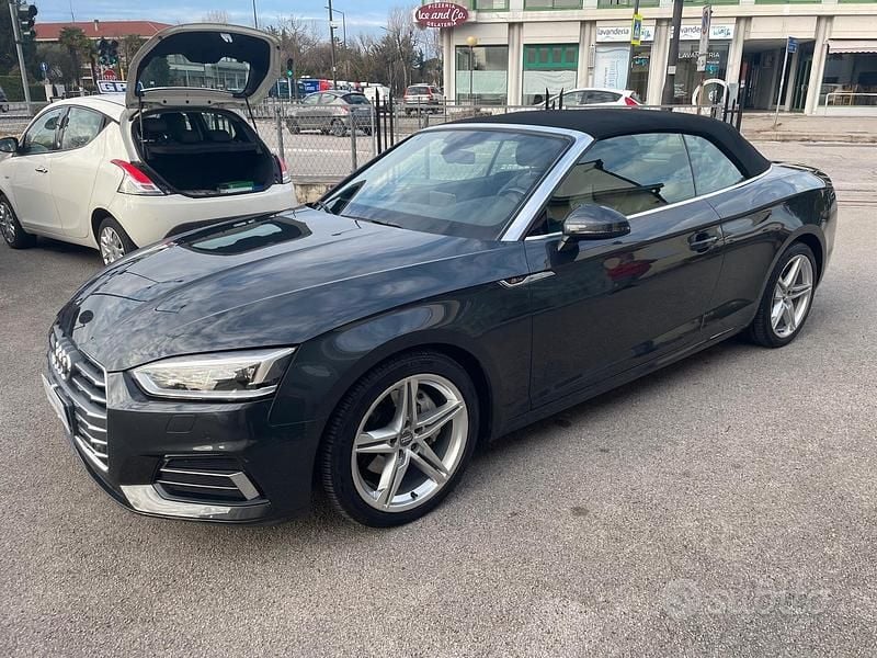 Usata Audi A5 Cabriolet Design 190 CV (139 kW) 2019 Nero Cabrio