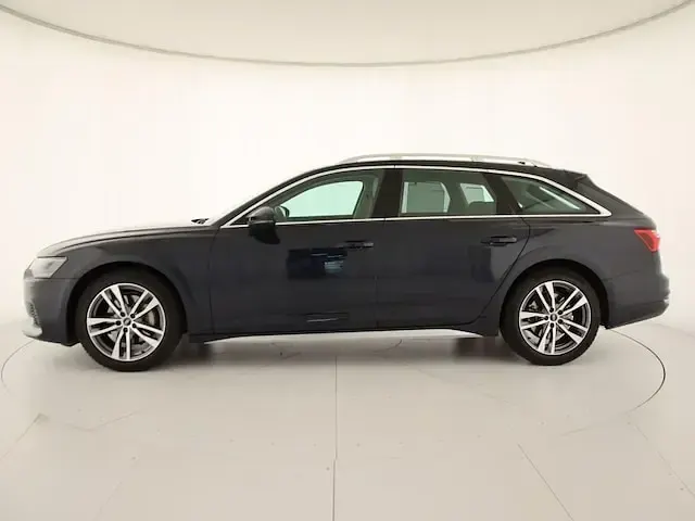 Usata Audi A6 Allroad Comfort 204 CV (150 kW) 2022 Blu firmamento metallizzato Station wagon