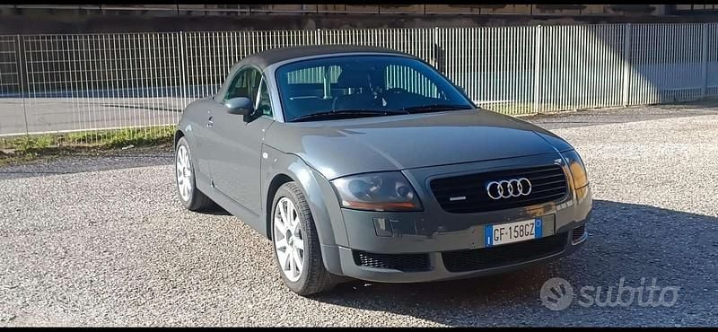 Usata Audi TT Roadster 225 CV (165 kW) 2000 Cabrio