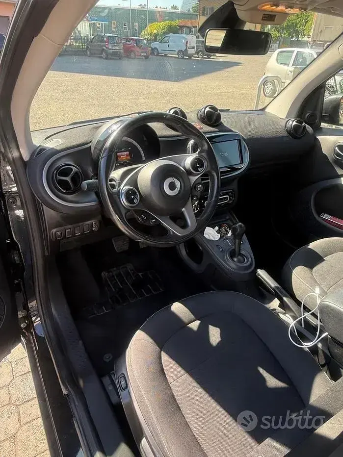 Usata Smart ForTwo Cabrio 71 CV (52 kW) 2016 Nero Cabrio