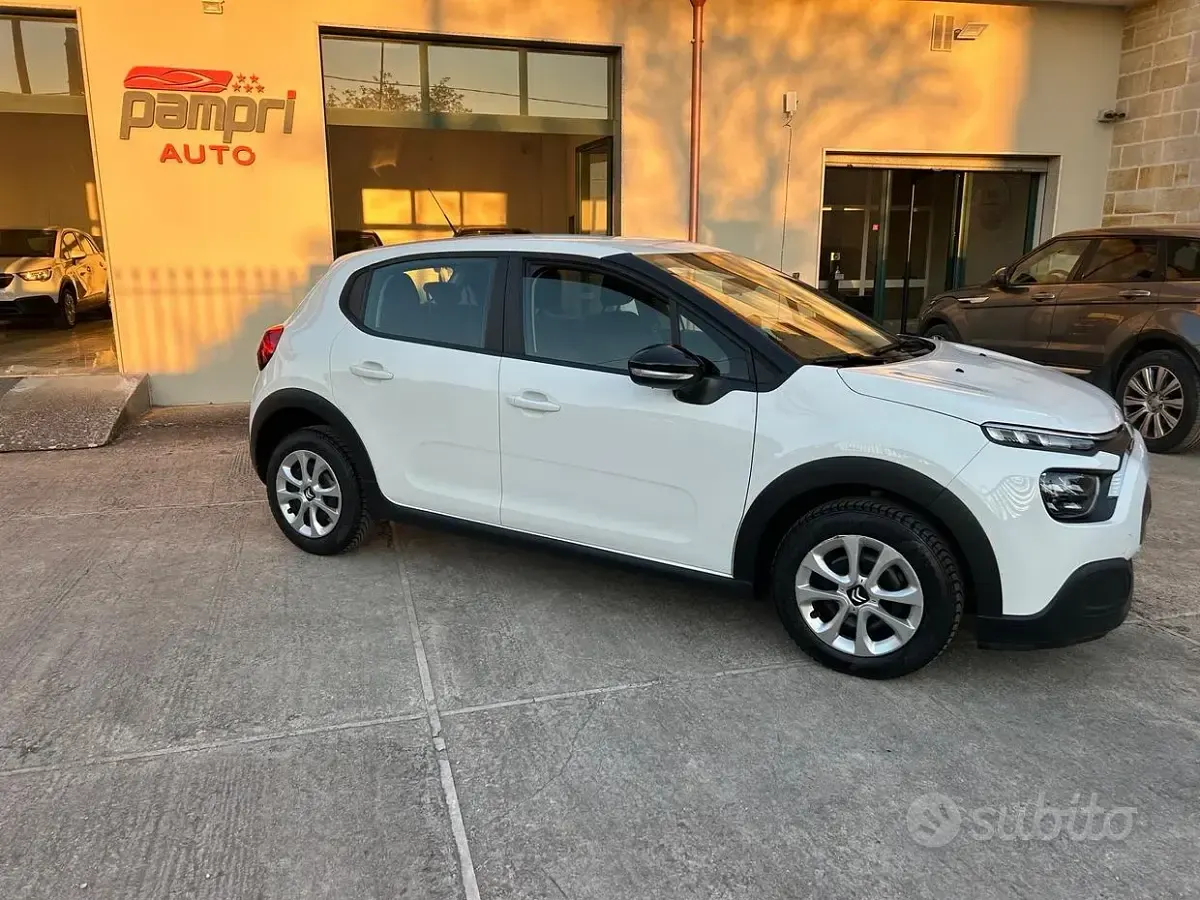 Usata Citroën C3 Feel 102 CV (75 kW) 2022 Bianco Utilitaria