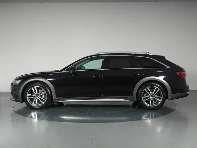 Usata Audi A6 Allroad Advanced Plus 204 CV (150 kW) 2024 Nero mythos metallizzato Station wagon