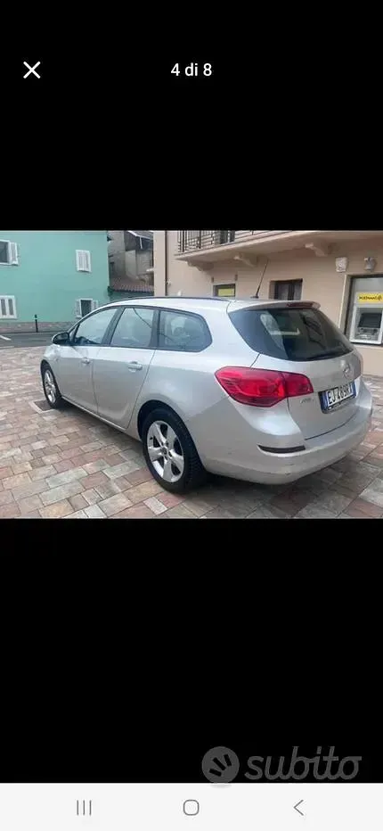 Usata Opel Astra 110 CV (80 kW) 2011 Grigio Station wagon
