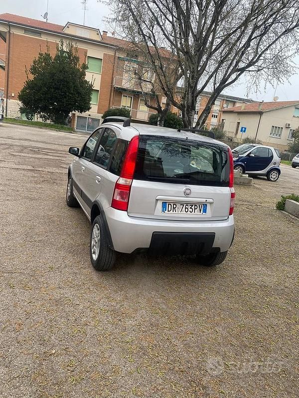 Usata Fiat Panda 77 CV (56 kW) 2007 Grigio Utilitaria