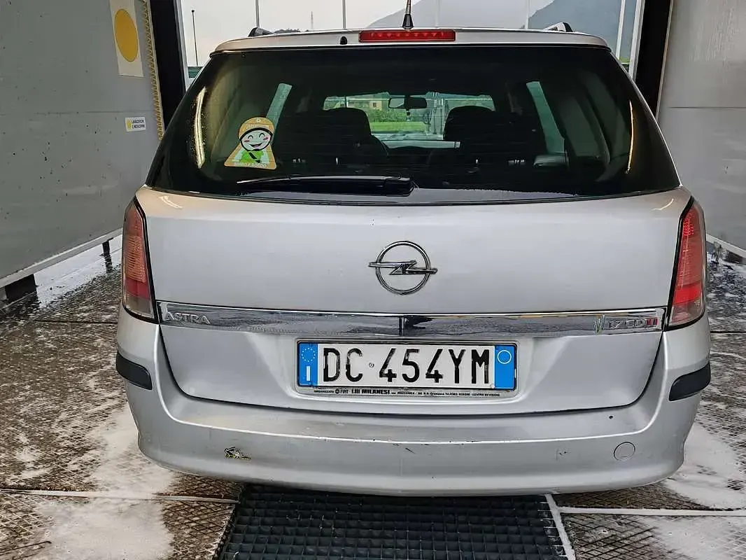 Gebraucht Opel Astra Cosmo 101 PS (74 kW) 2006 Silber Kombi
