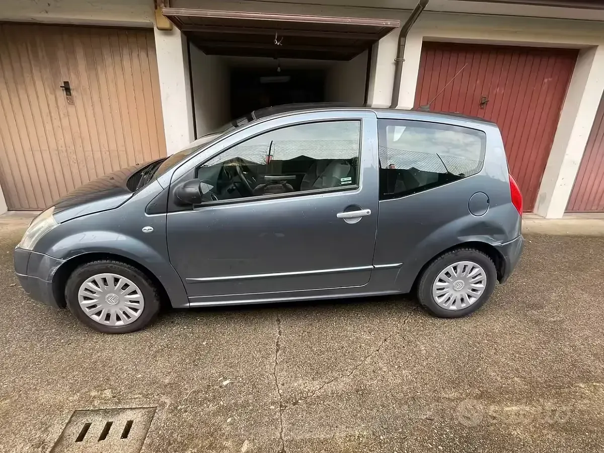 Usata Citroën C2 60 CV (44 kW) 2006 Grigio Utilitaria