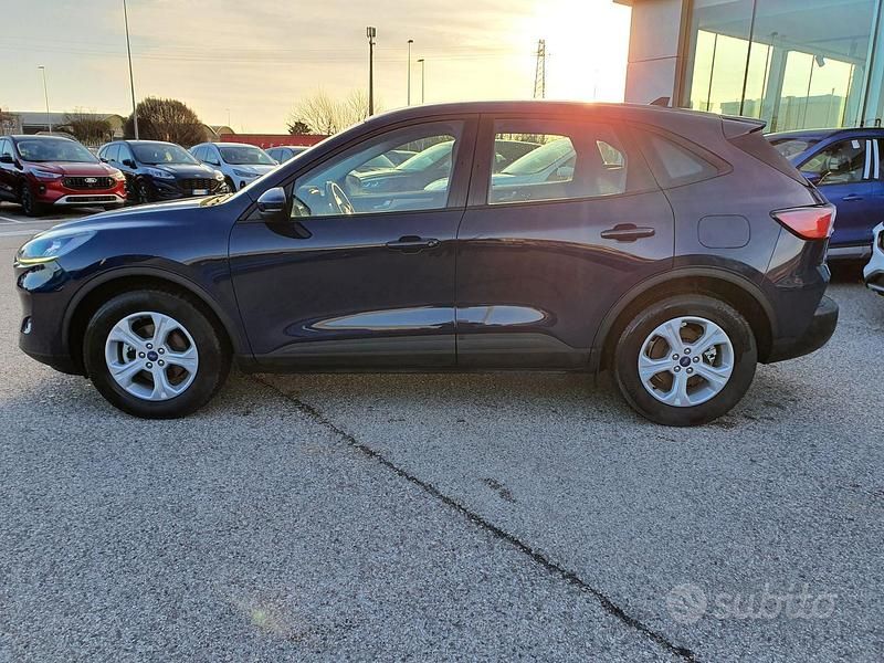 Usata Ford Kuga Business Edition 120 CV (88 kW) 2022 Blu scuro SUV