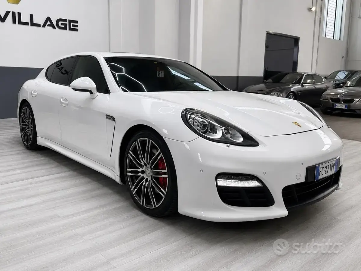 Usata Porsche Panamera 300 CV (220 kW) 2012 Bianco Utilitaria