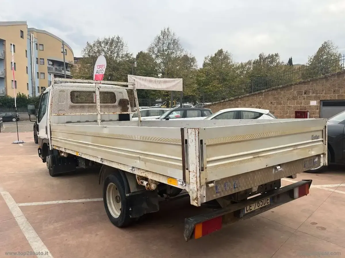 Usata Mitsubishi Canter 125 CV (91 kW) 2004 Bianco Cabrio