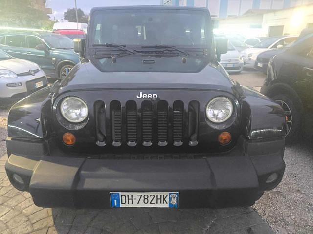 Usata Jeep Wrangler Unlimited Sahara 200 CV (147 kW) 2007 Nero SUV