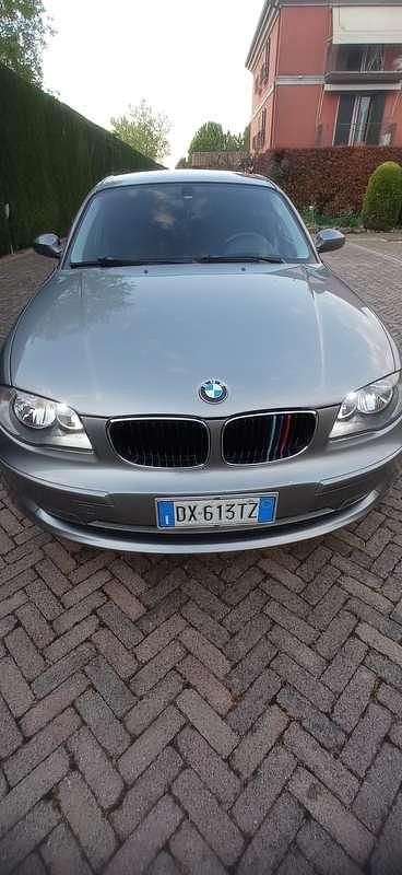 Usata BMW 118 143 CV (105 kW) 2010 Utilitaria