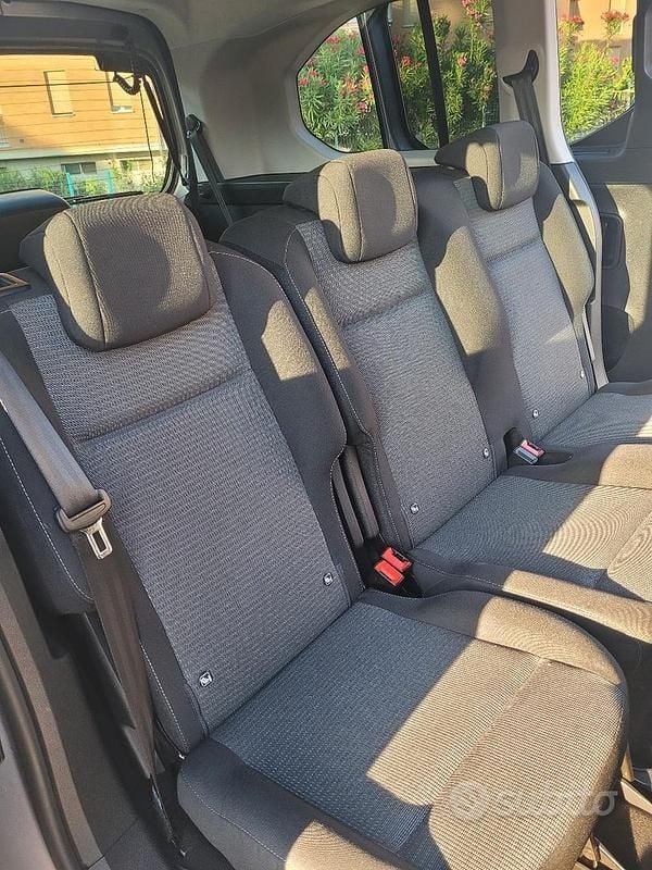 Usata Toyota Proace City City 131 CV (96 kW) 2023 Grigio Monovolume