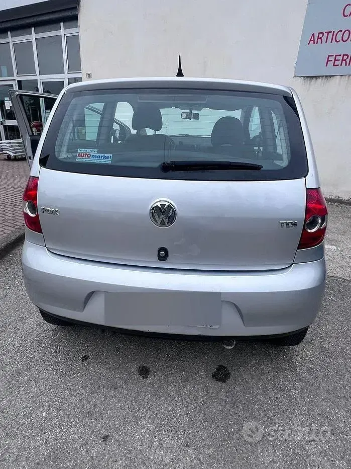 Usata VW Fox 69 CV (50 kW) 2008 Grigio Utilitaria