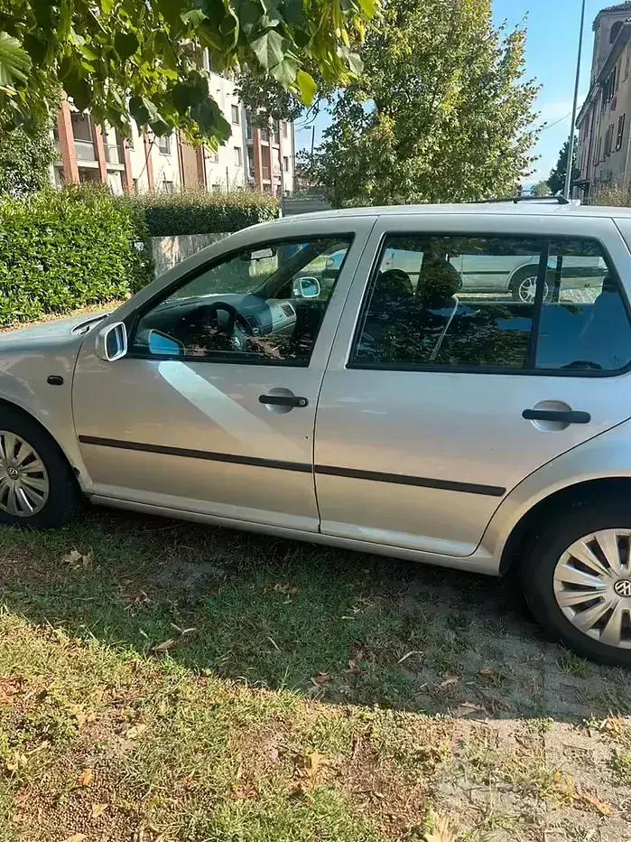 Usata VW Golf IV 110 CV (80 kW) 2001 Grigio Berlina