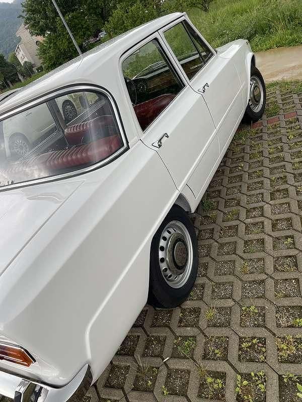 Usata Alfa Romeo Giulia Ti 83 CV (61 kW) 1969 Bianco Berlina