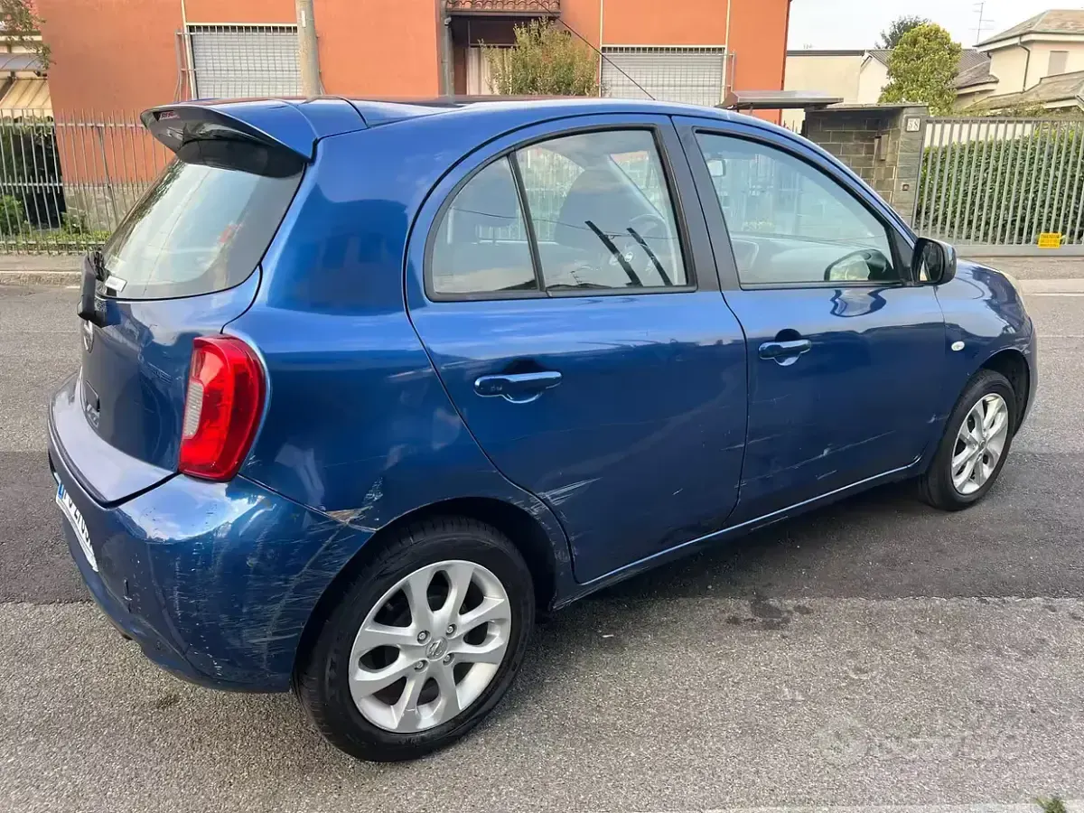 Usata Nissan Micra 80 CV (58 kW) 2017 Bluazzurro Utilitaria