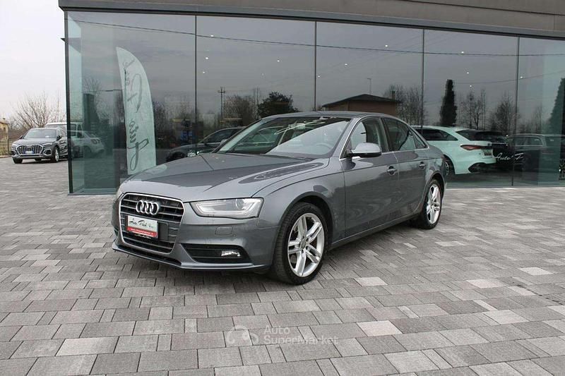 Begagnad Audi A4 Business Plus 143 HK (105 kW) 2013 Grå Sedan