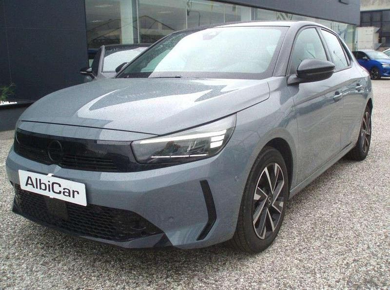 Usata Opel Corsa Design & Tech 75 CV (55 kW) 2023 Grigio Berlina