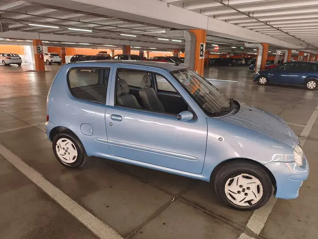 Usata Fiat 600 Anniversary 54 CV (39 kW) 2007 Blu/azzurro Utilitaria