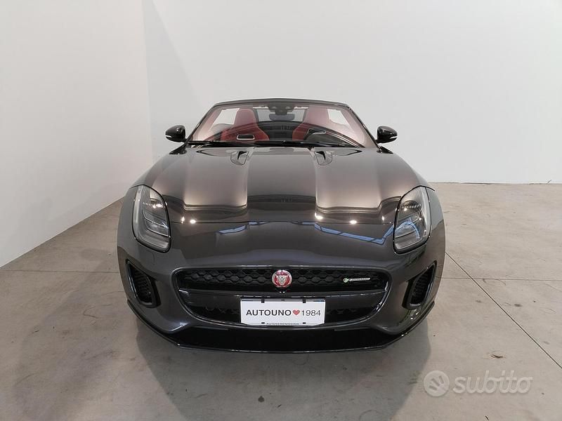 Usata Jaguar F-Type R-Dynamic 381 CV (280 kW) 2020 Grigio Cabrio