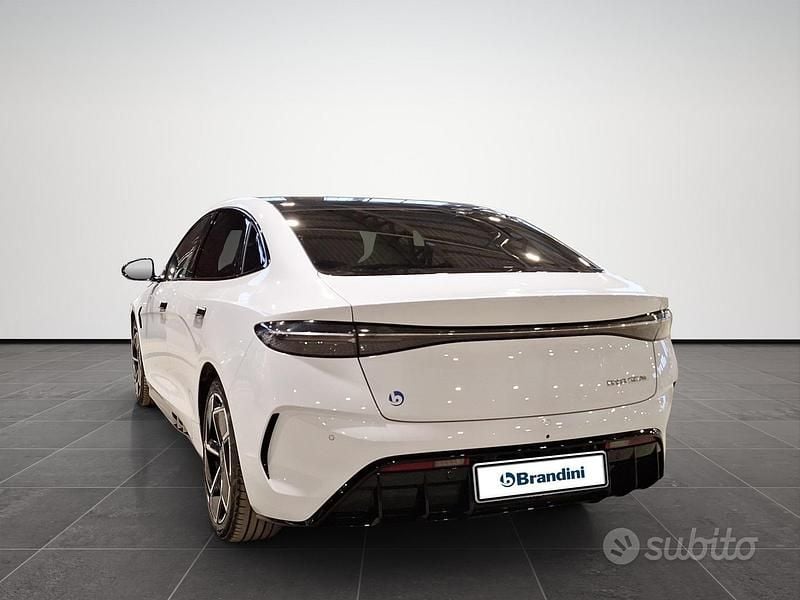 Usata BYD Seal Design 230 kW (313 CV) 2024 Bianco Berlina