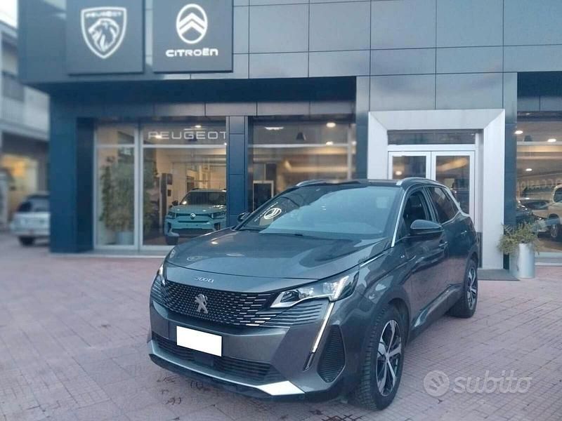 Usata Peugeot 3008 GT 130 CV (95 kW) 2023 Grigio SUV